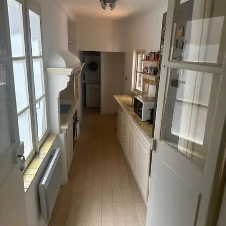 Republic - Right In The Center Of The Old Town Apartment *