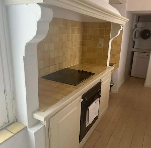 Republic - Right In The Center Of The Old Town Apartment