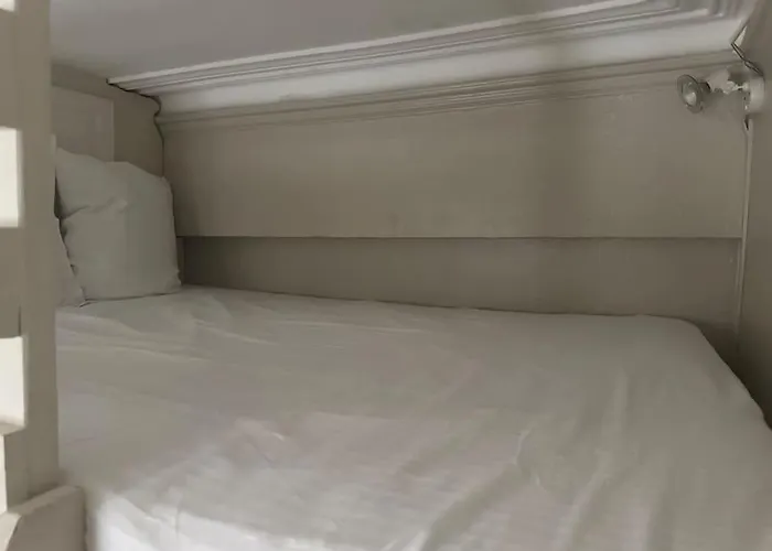 Republic - Right In The Center Of The Old Town Apartment Antibes